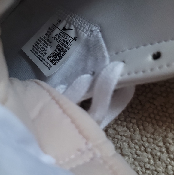 NIKE White Blazer Mid '77 Vintage Sneakers - Picture 2 of 5